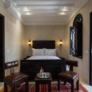 Camera standard con letto king size